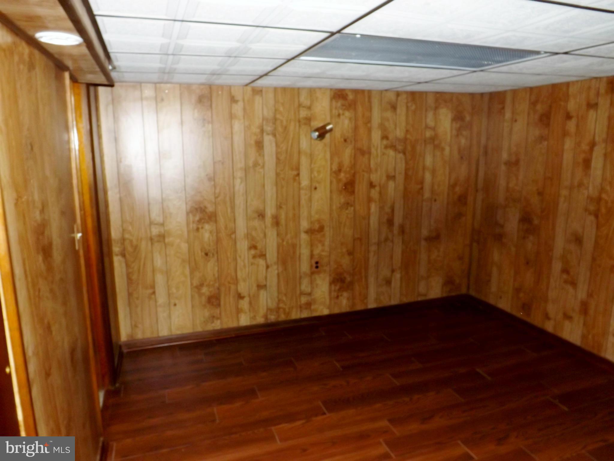 9809 East Light Drive Silver Spring, MD 20903 - Photo 24 of 27 Bedroom