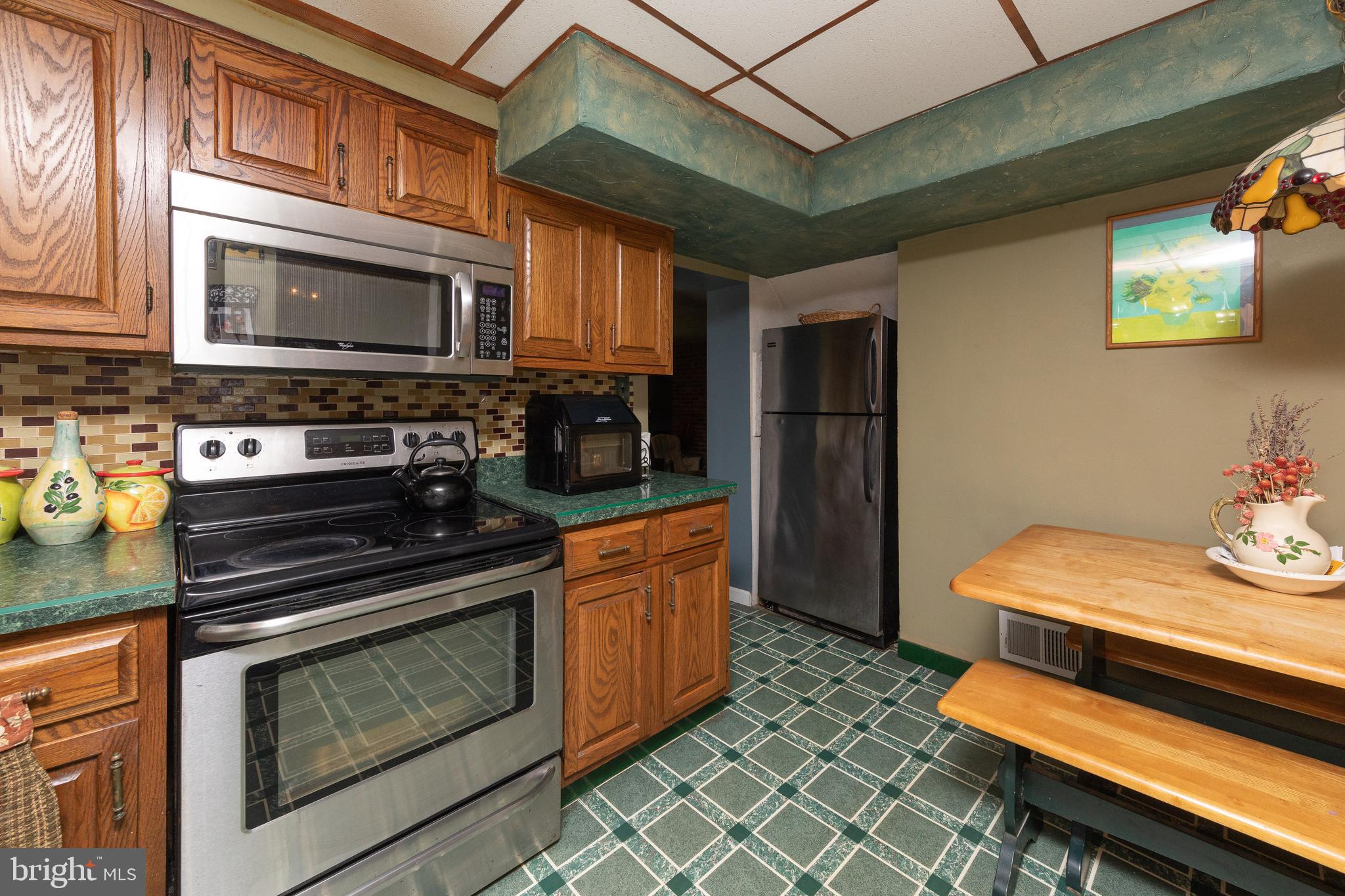 2363 Mole Road Secane, PA 19018 - Photo 11 of 28 Gallery Image 11
