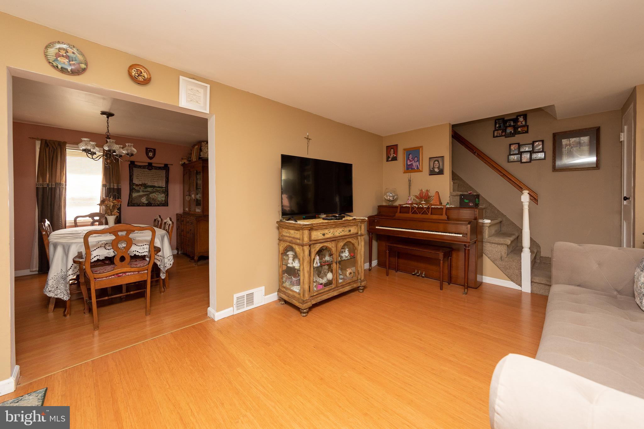 2363 Mole Road Secane, PA 19018 - Photo 3 of 28 Gallery Image 3