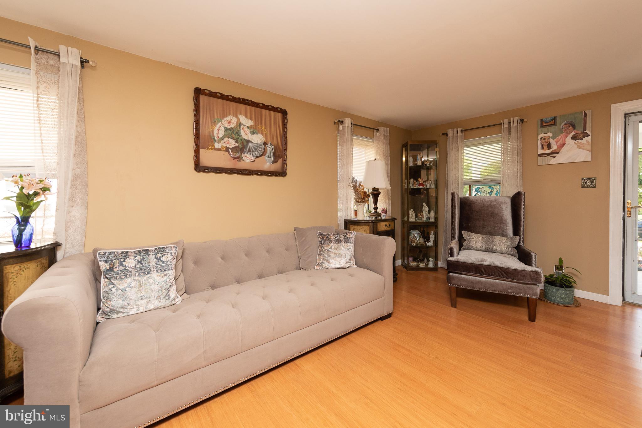 2363 Mole Road Secane, PA 19018 - Photo 5 of 28 Gallery Image 5