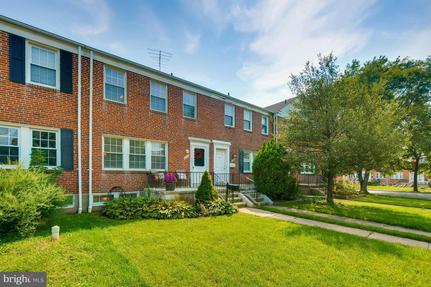 8417 Greenway Road Towson, MD 21286 - Photo 4 of 30 CONVENIENT TO SHOPPING AND THE BELTWAY (i-695)