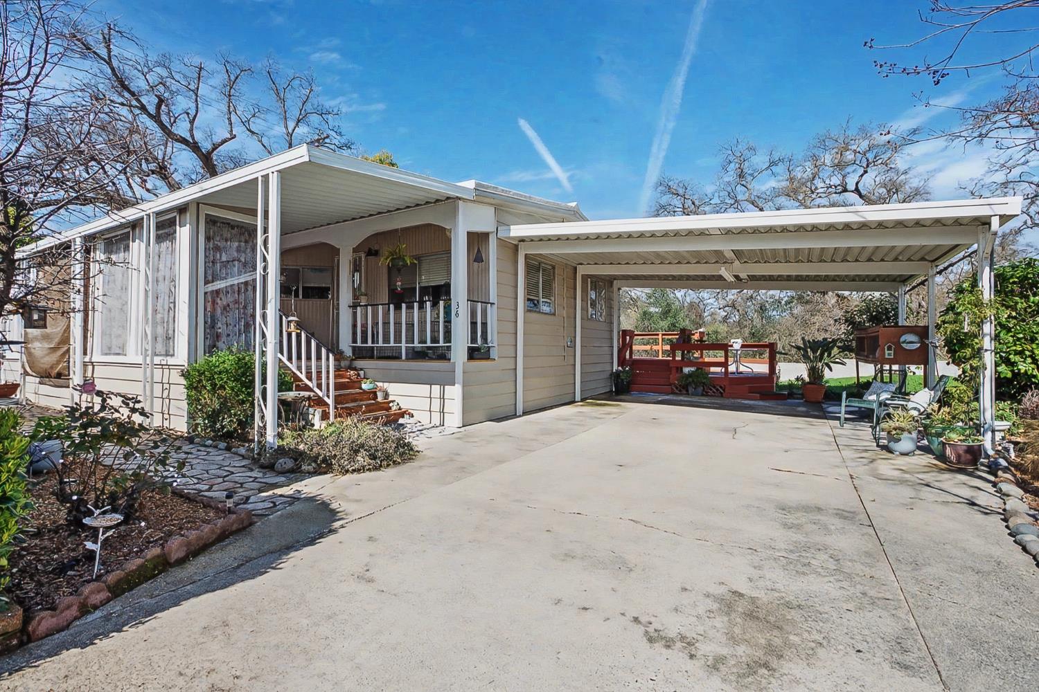 36 Lora Way Roseville, CA 95661 - Photo 2 of 39