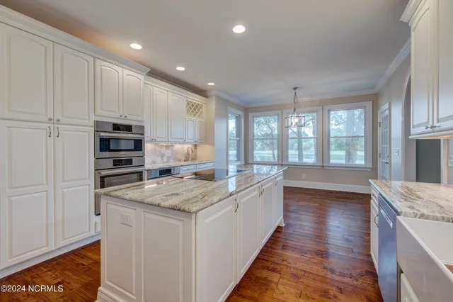 $1,060,000 | 140 River Woods Drive, Wallace, NC 28466