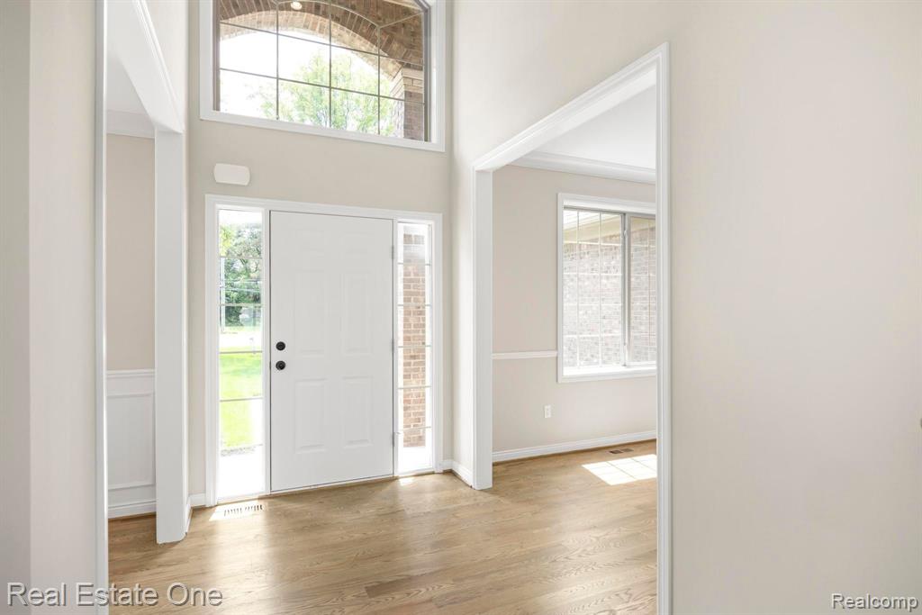 1685 East Wattles Road Troy, MI 48085 - Photo 3 of 57