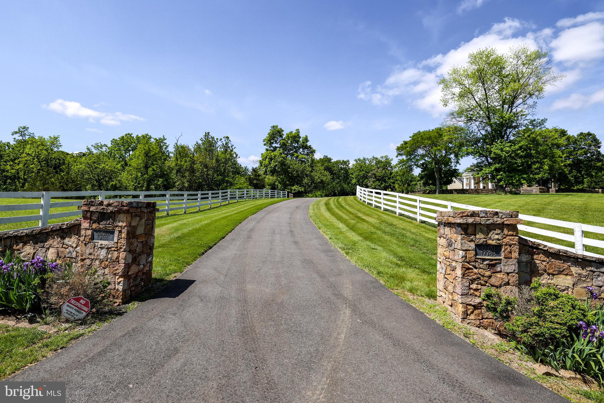 17781 Roxbury Hall Road Leesburg, VA 20175 - Photo 78 of 107 Paved driveway flanked by stone columns