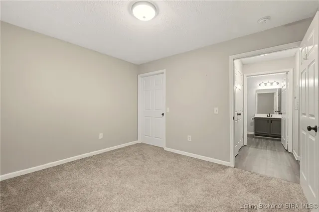 $142,500 | 213 Colonial Club Drive, New Albany, IN 47150