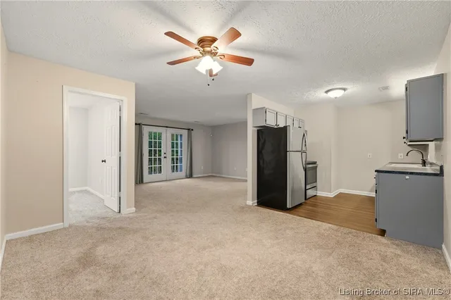 $142,500 | 213 Colonial Club Drive, New Albany, IN 47150