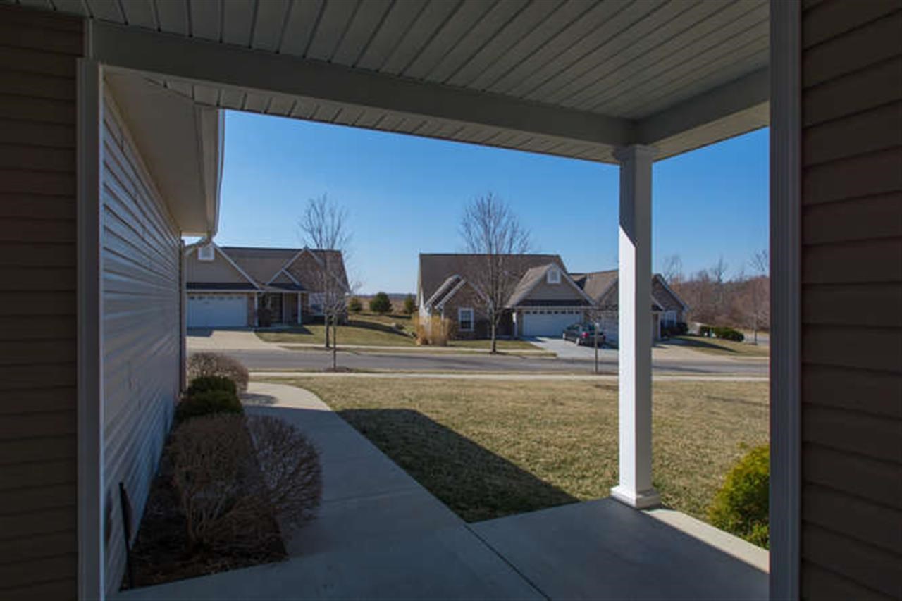2082 West Arbor Ridge Way Bloomington, IN 47403 - Photo 5 of 22 Gallery Image 5