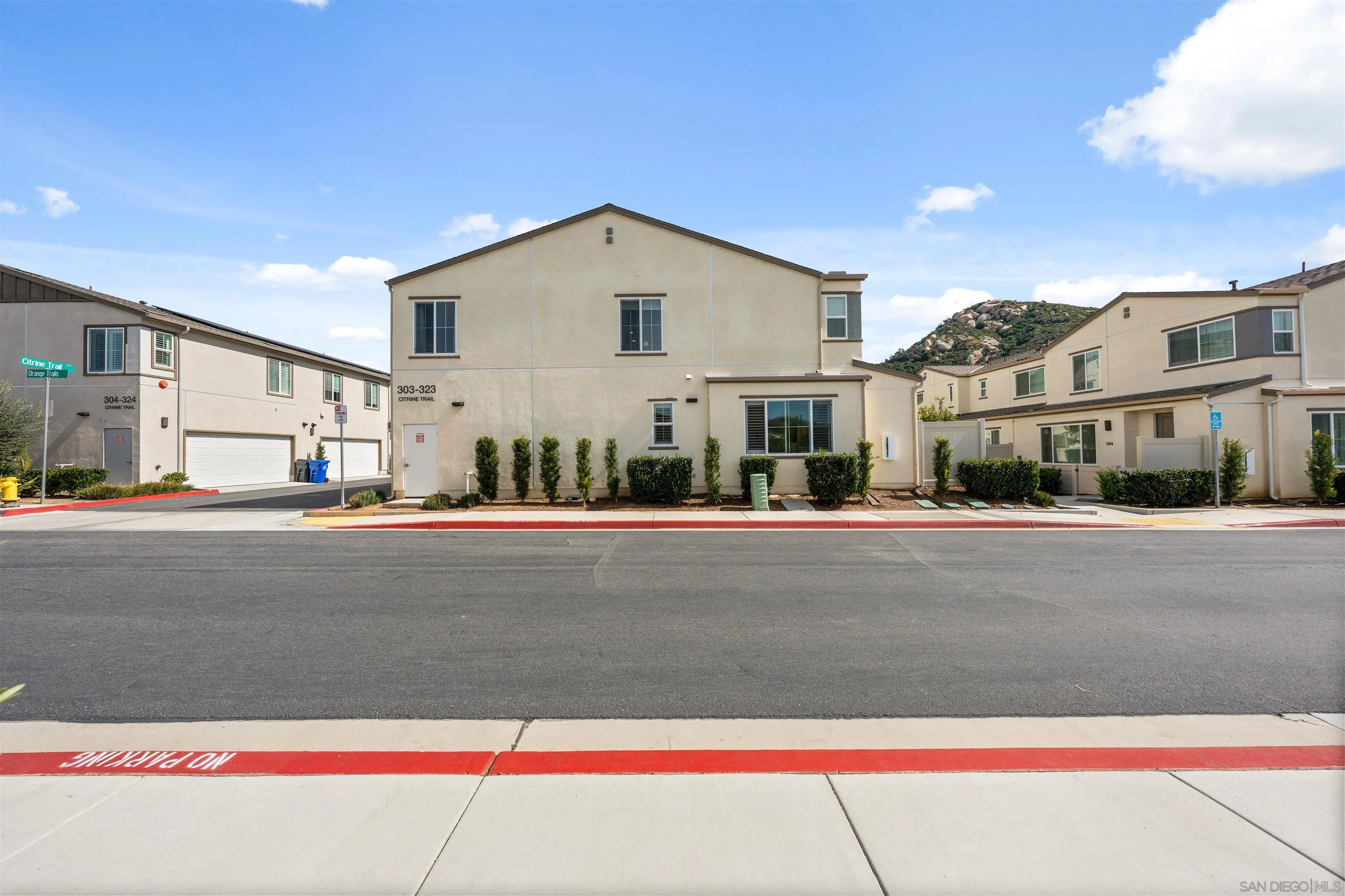 303 Citrine Trail Fallbrook, CA 92028 - Photo 33 of 47