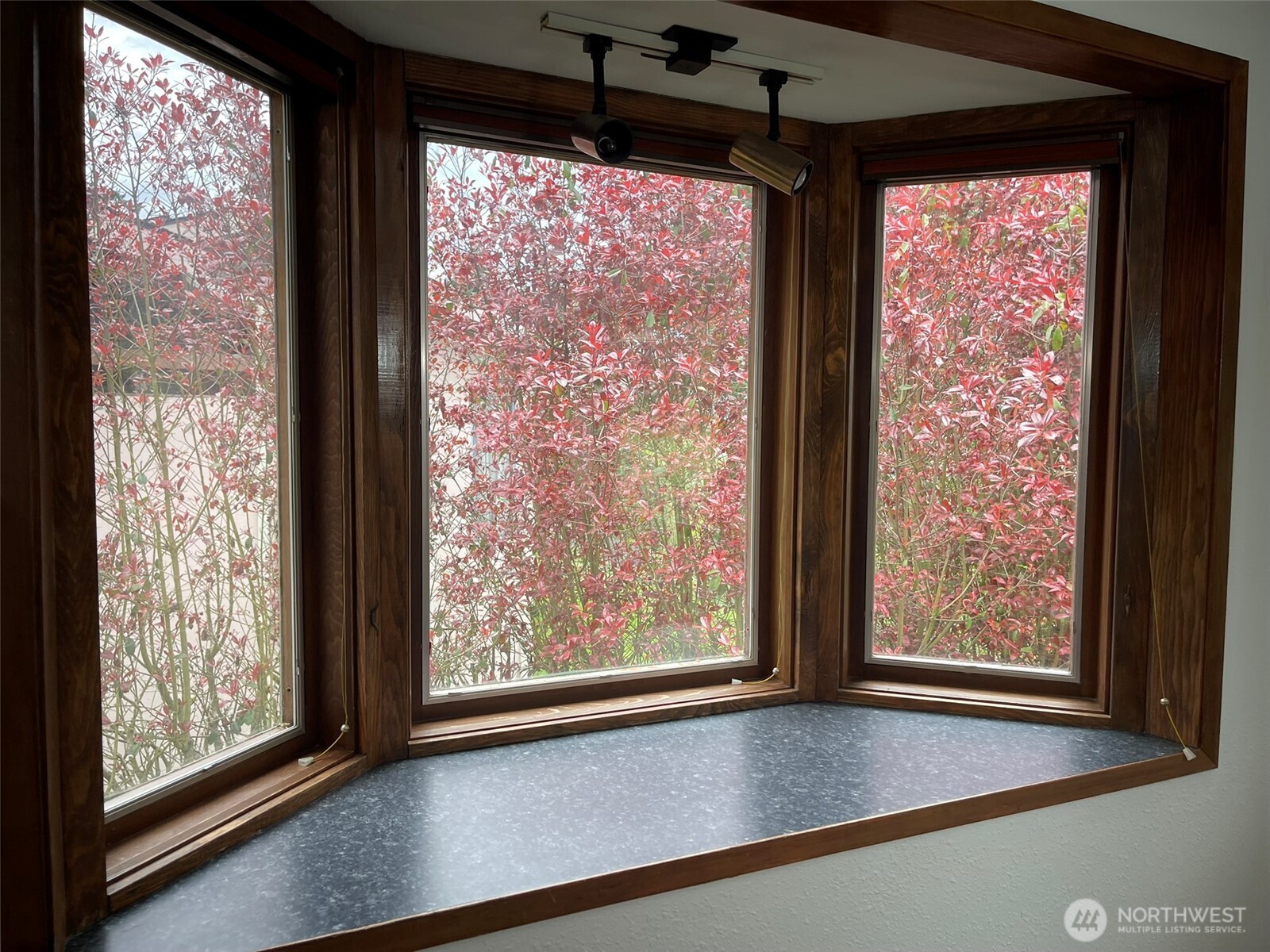 3917 Mallard Point Drive Anacortes, WA 98221 - Photo 18 of 40