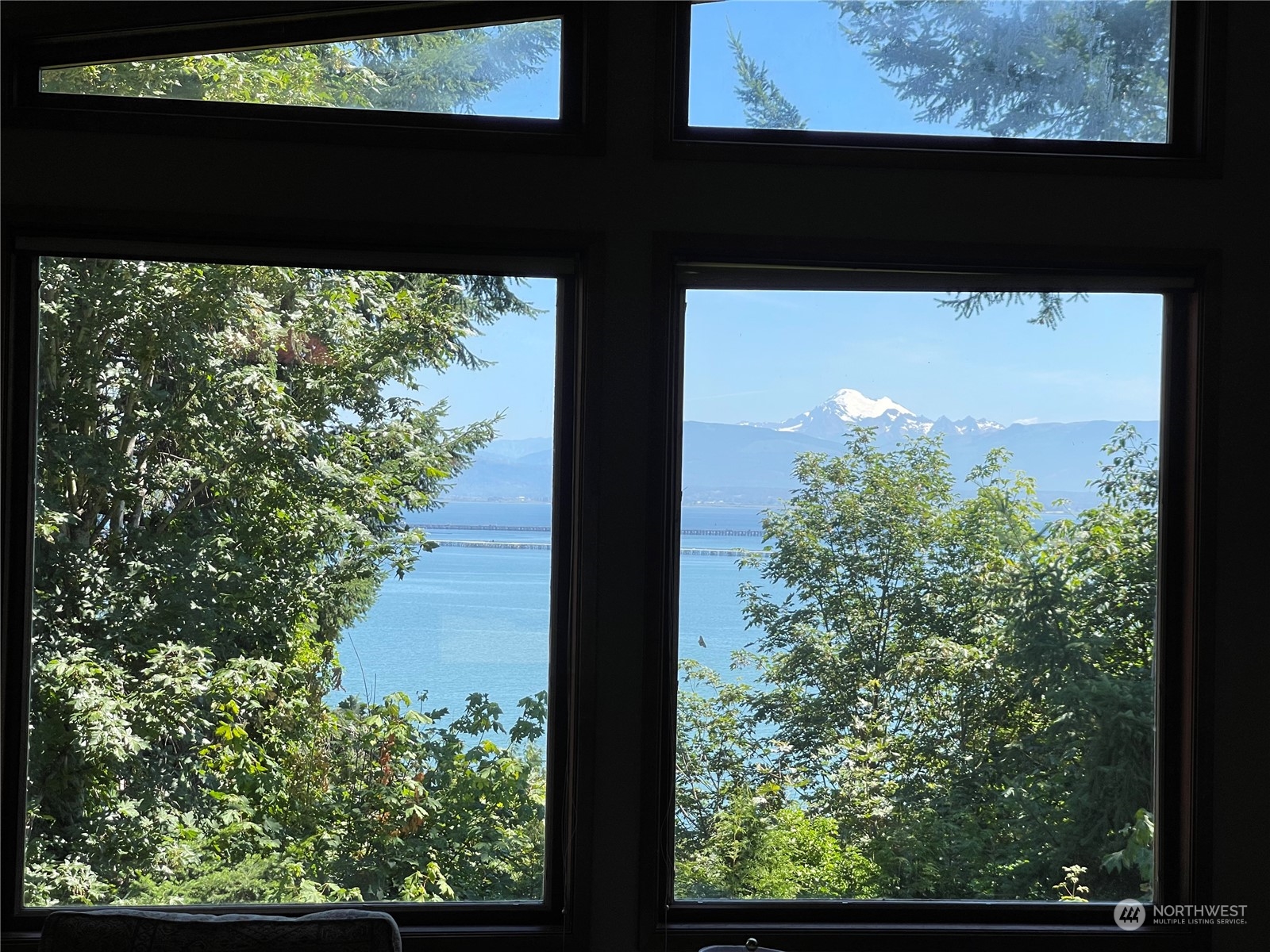 3917 Mallard Point Drive Anacortes, WA 98221 - Photo 2 of 40