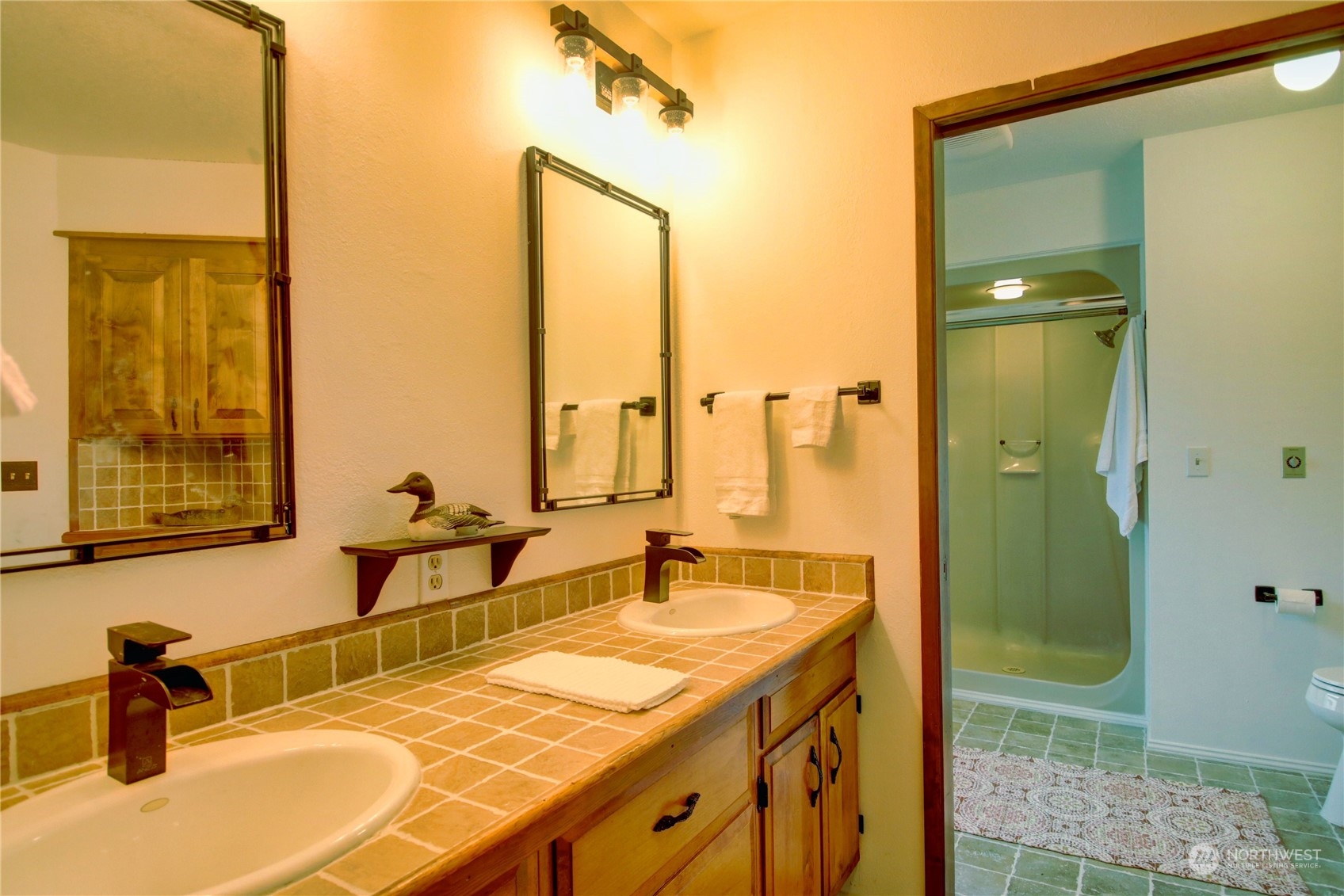 3917 Mallard Point Drive Anacortes, WA 98221 - Photo 23 of 40