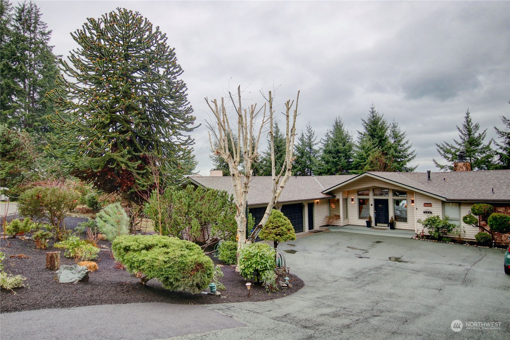 3917 Mallard Point Drive Anacortes, WA 98221 - Photo 3 of 40
