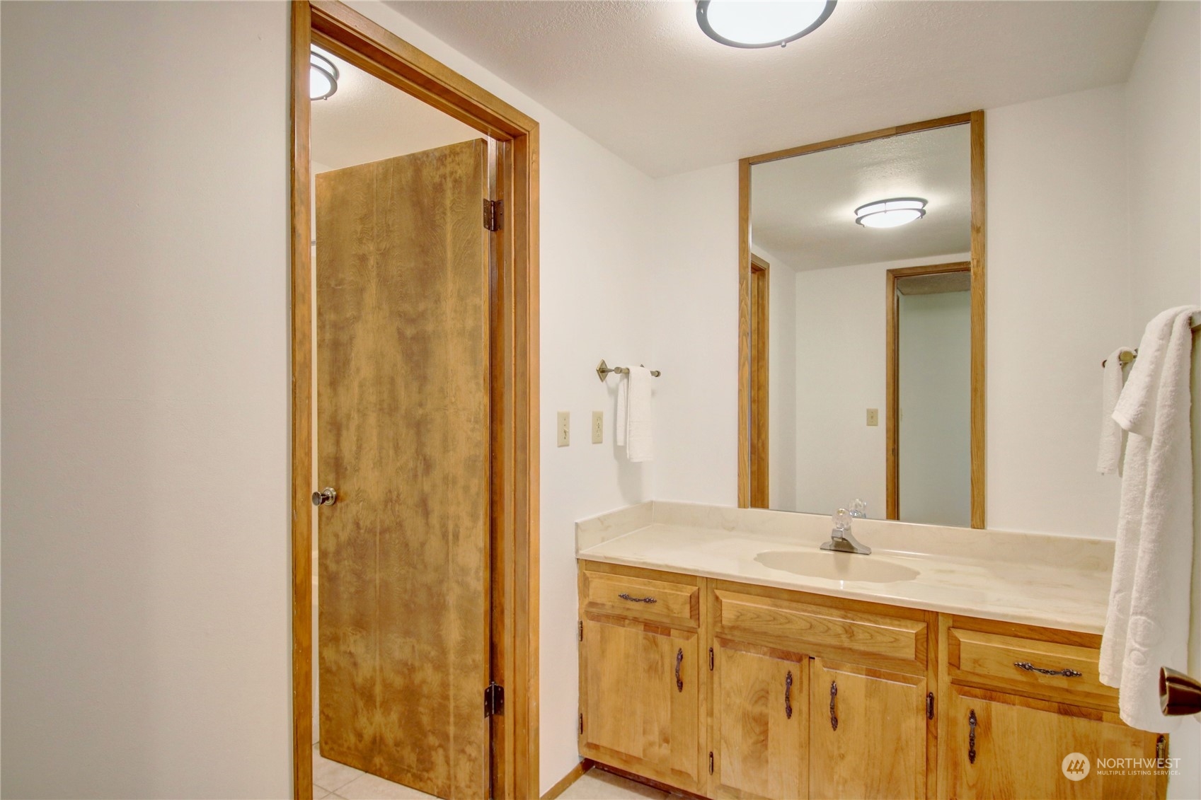 3917 Mallard Point Drive Anacortes, WA 98221 - Photo 32 of 40