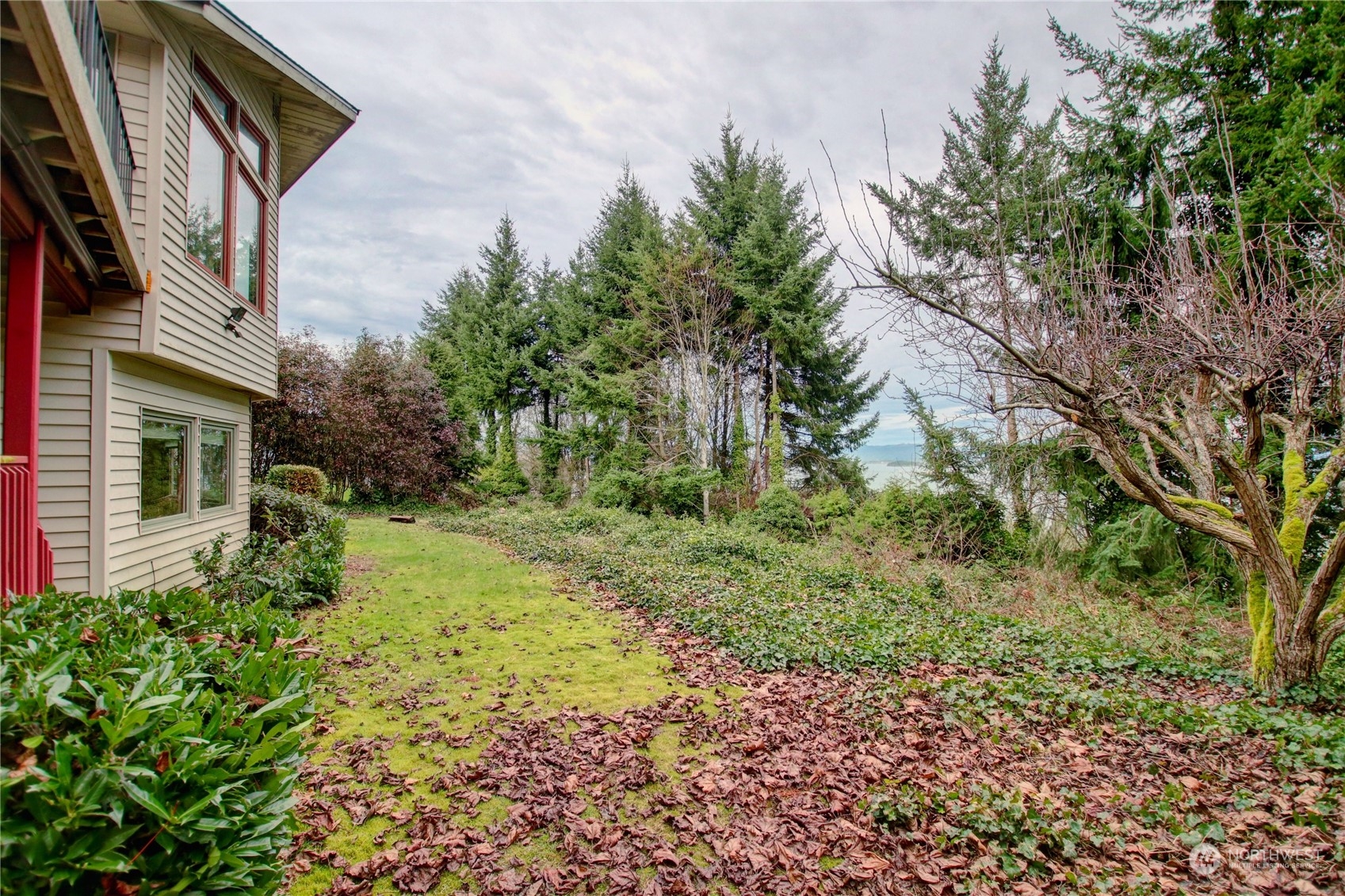 3917 Mallard Point Drive Anacortes, WA 98221 - Photo 35 of 40