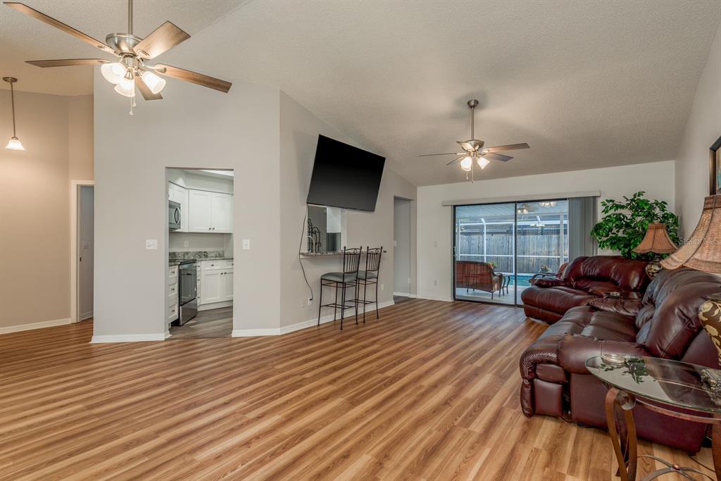 2188 Rivers Bend Court Clearwater, FL 33763 - Photo 4 of 32