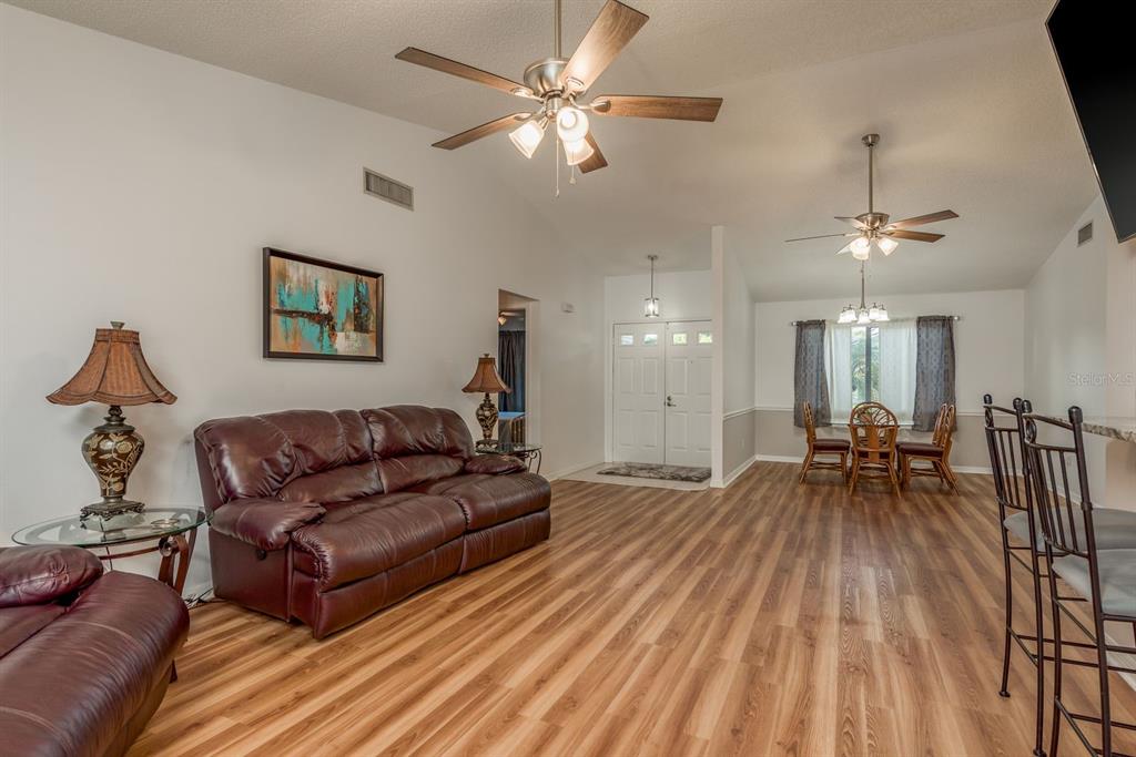 2188 Rivers Bend Court Clearwater, FL 33763 - Photo 5 of 32