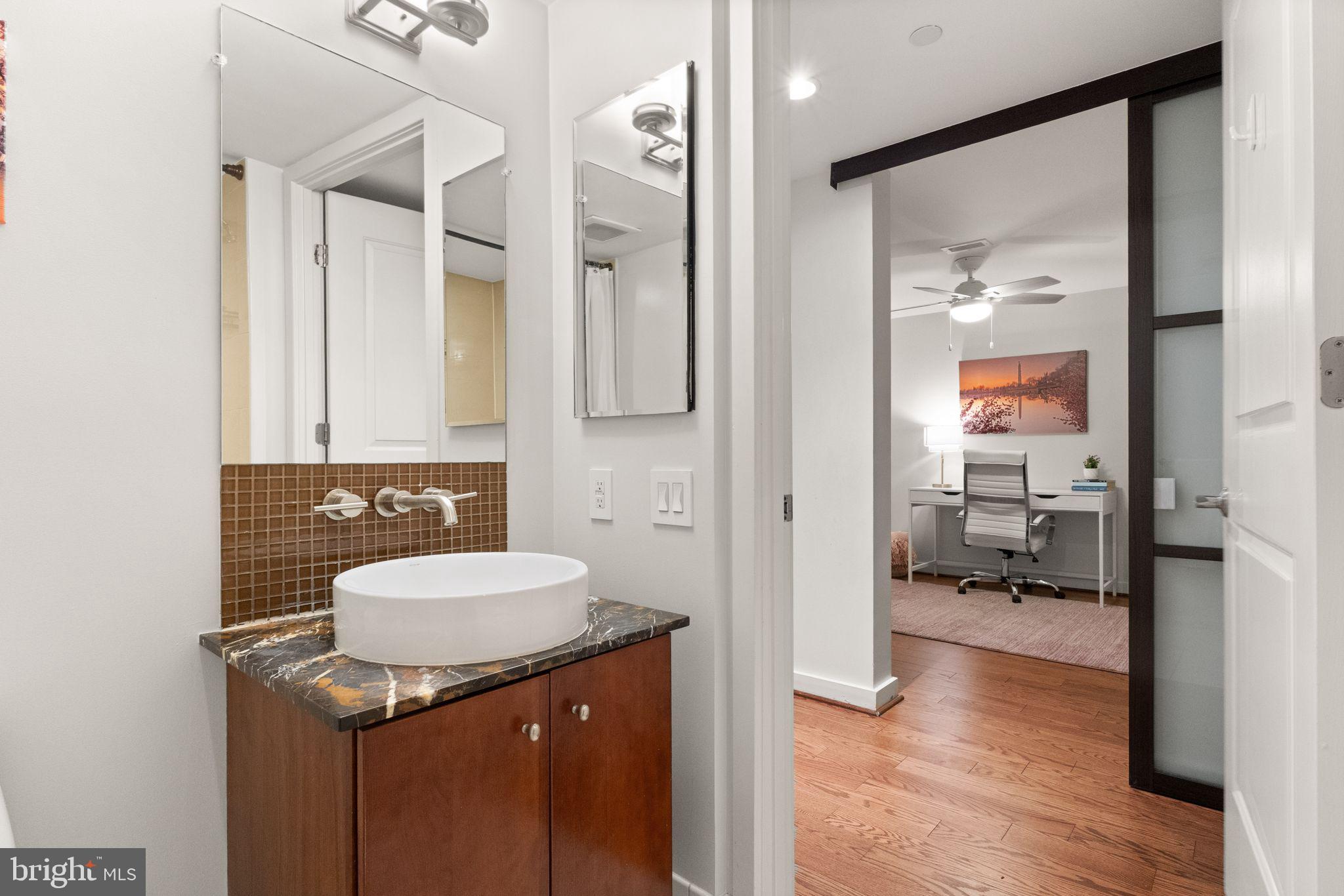 1025 First Street Southeast, Unit 310 Washington, DC 20003 - Photo 21 of 32 Full second bath