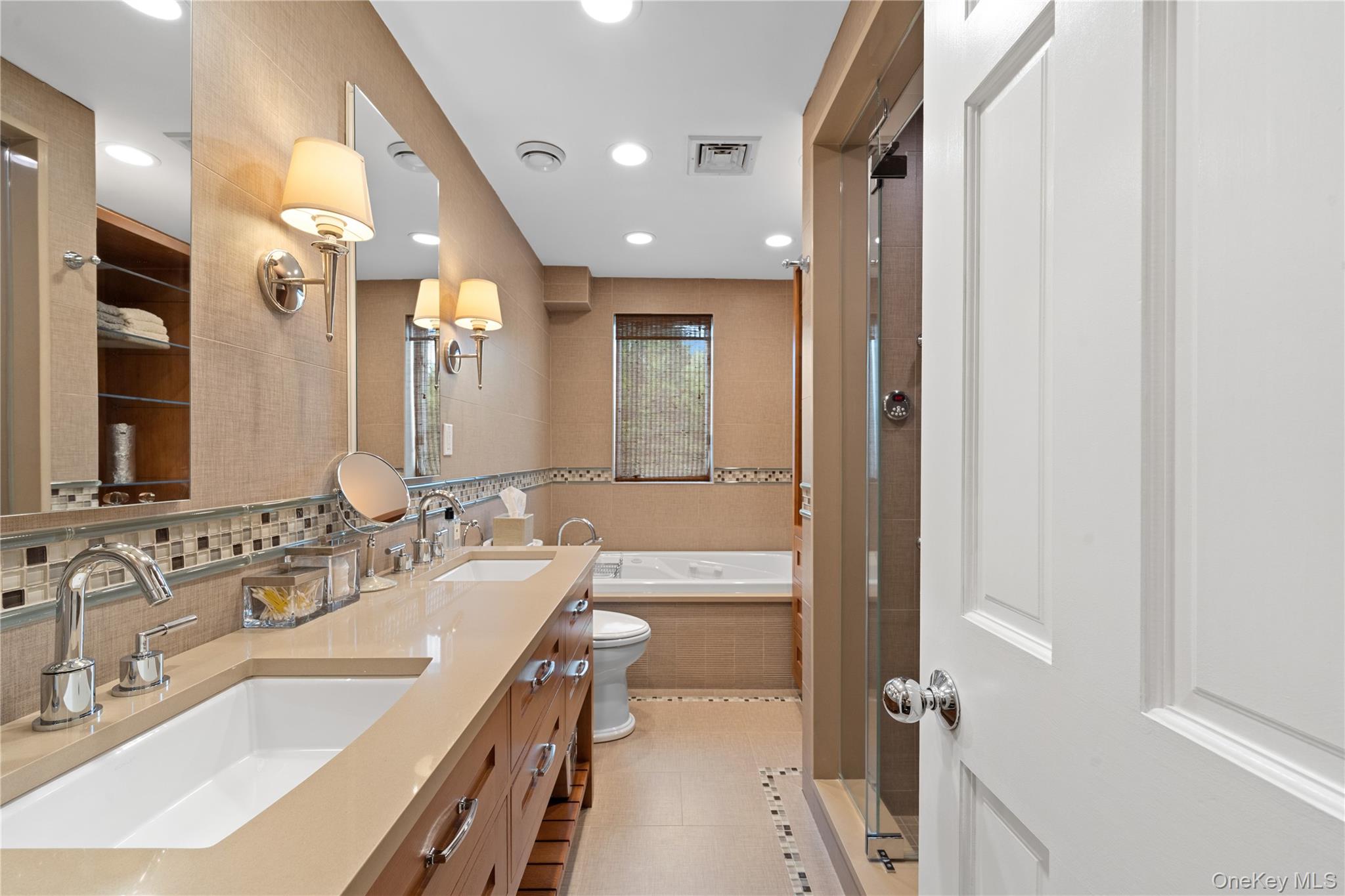 11 Hickory Road Woodmere, NY 11598 - Photo 30 of 50 FULL BATHROOM WITH JACUZZI TUB/SHOWER/2 SINKS