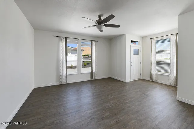 $337,900 | 200 Bridle Way, Unit 158, Yakima, WA 98901