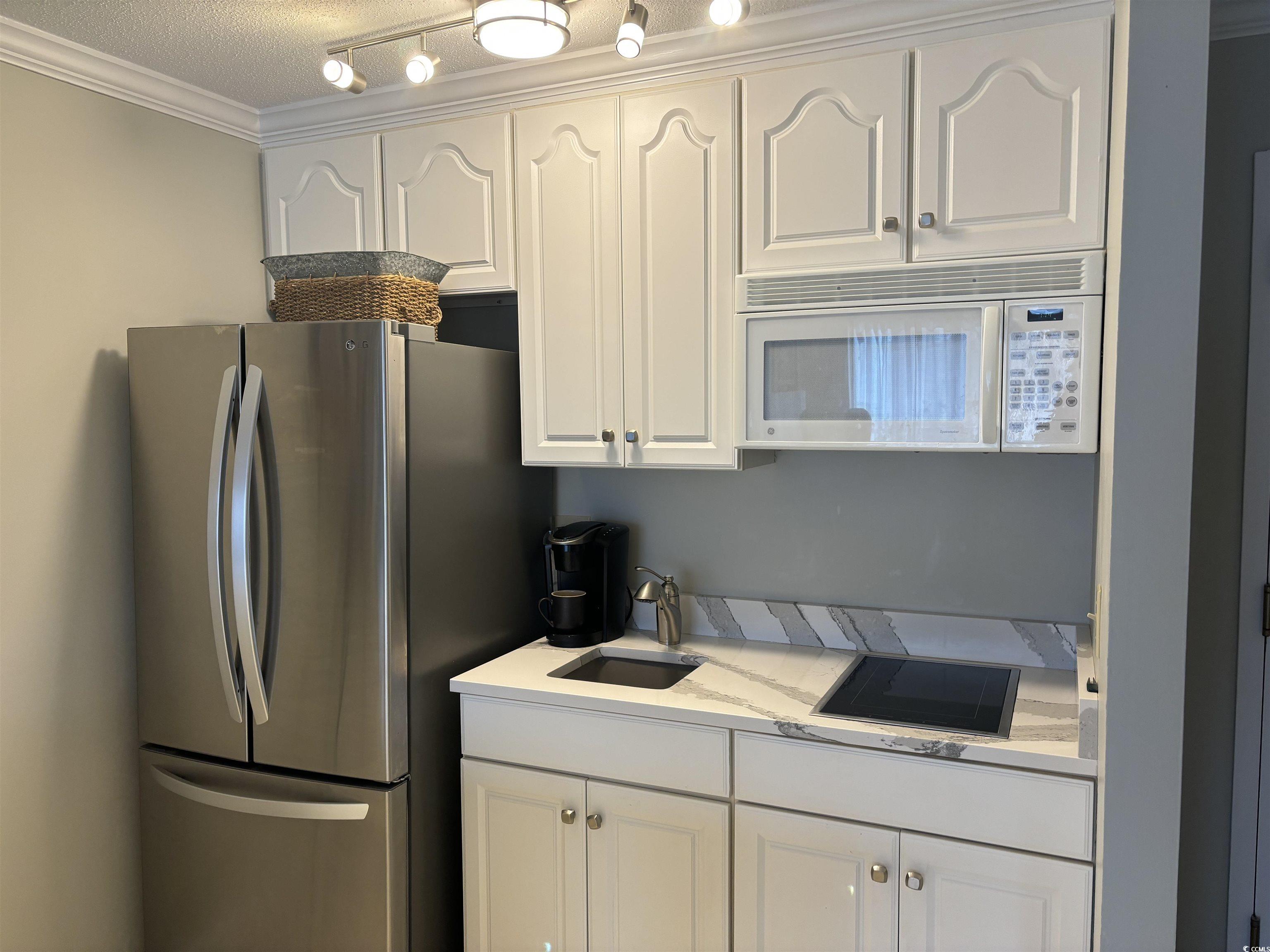 5001 Little River Road, Unit E504 Myrtle Beach, SC 29577 - Photo 6 of 26