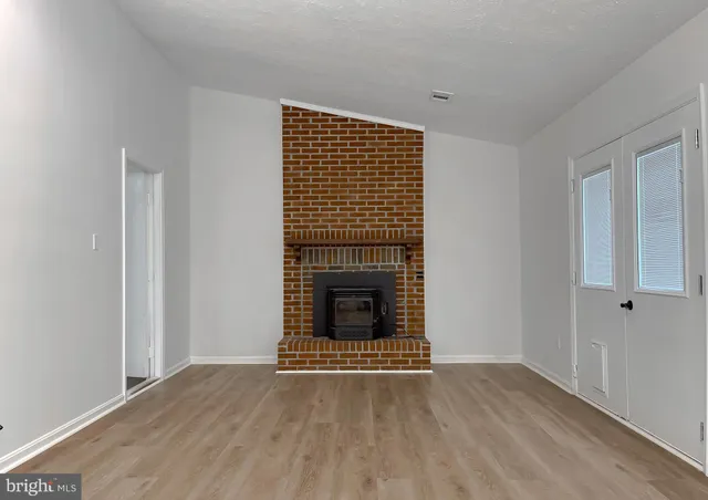 $3,100 | 2094 Chapelside Court, Waldorf, MD 20602