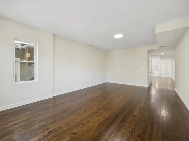 $2,500 | 5547 West Jackson Boulevard, Unit 1, Chicago, IL 60644