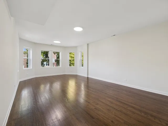 $2,500 | 5547 West Jackson Boulevard, Unit 1, Chicago, IL 60644