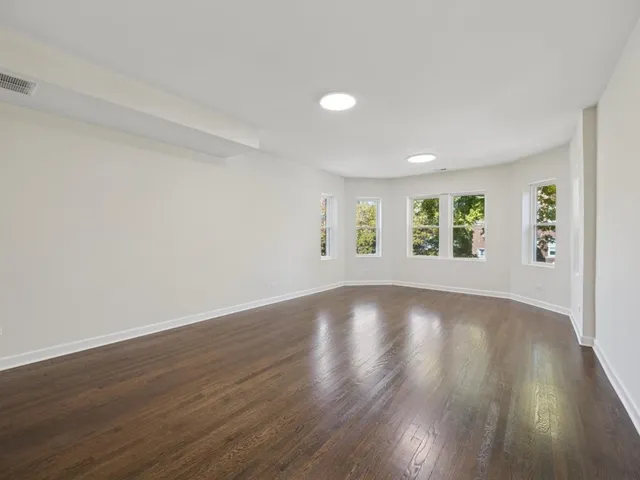 $2,500 | 5547 West Jackson Boulevard, Unit 1, Chicago, IL 60644