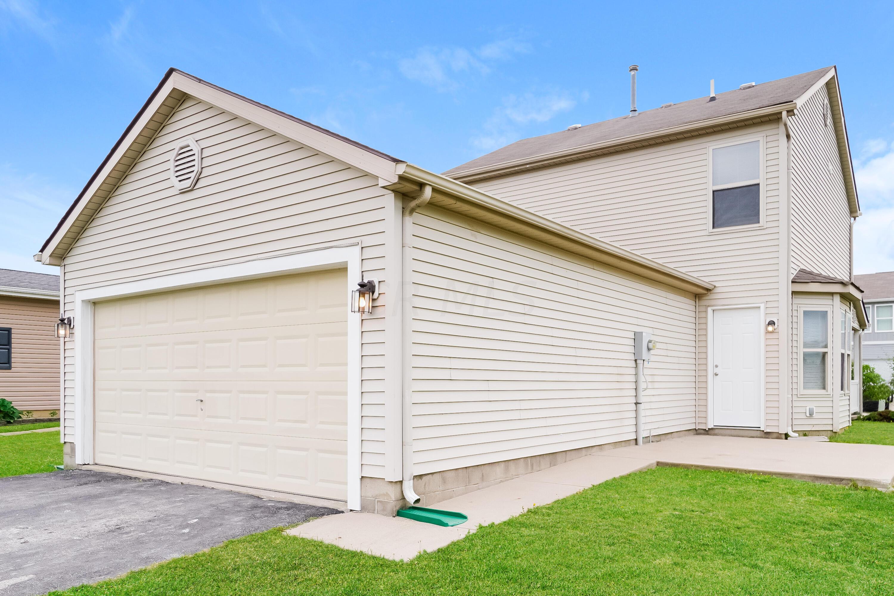 411 Lockbay Road Commercial Point, OH 43116 - Photo 15 of 17 031-photo-rear-view-12930852