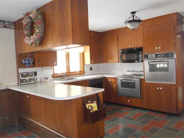 83 Cloverleaf Road Leominster, MA 01453 - Photo 8 of 29 Gallery Image 8