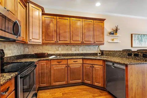 $369,500 | 5515 South Roxboro Street, Unit 4, Durham, NC 27713