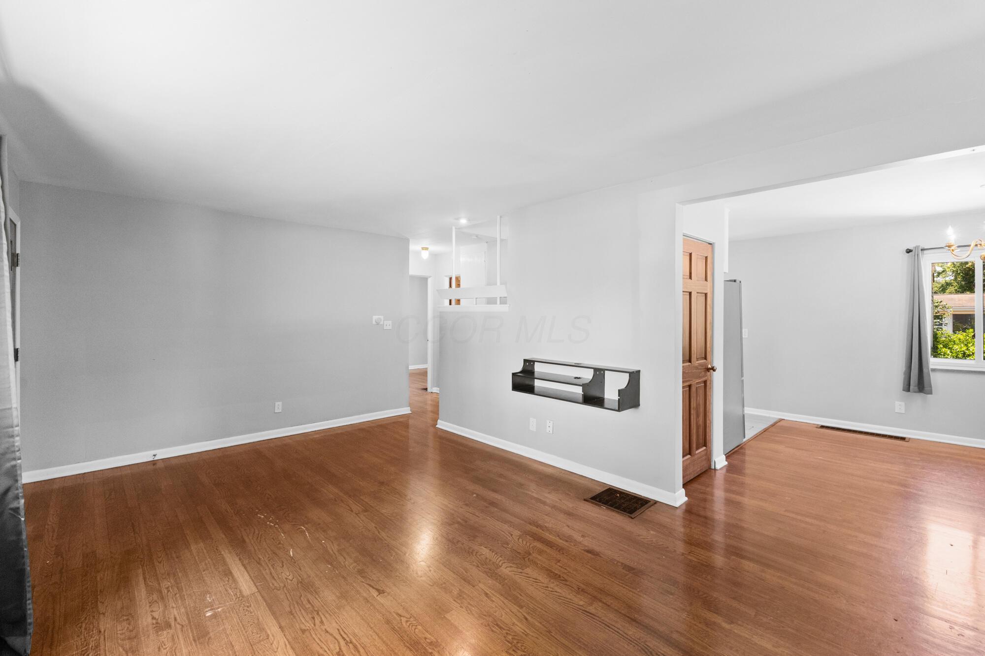 2454 Cranford Road Columbus, OH 43221 - Photo 9 of 42