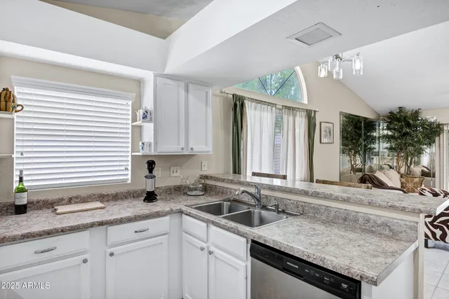 $435,000 | 12244 South 45th Street, Phoenix, AZ 85044