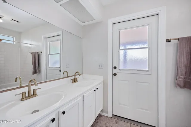 $435,000 | 12244 South 45th Street, Phoenix, AZ 85044