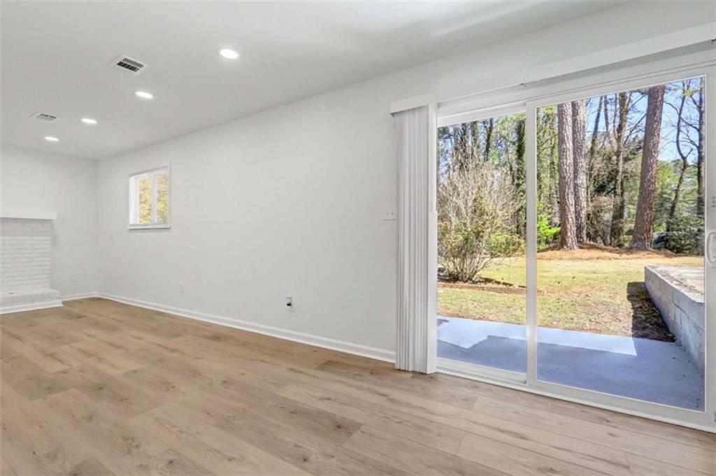 7230 Connell Road Fairburn, GA 30213 - Photo 9 of 41