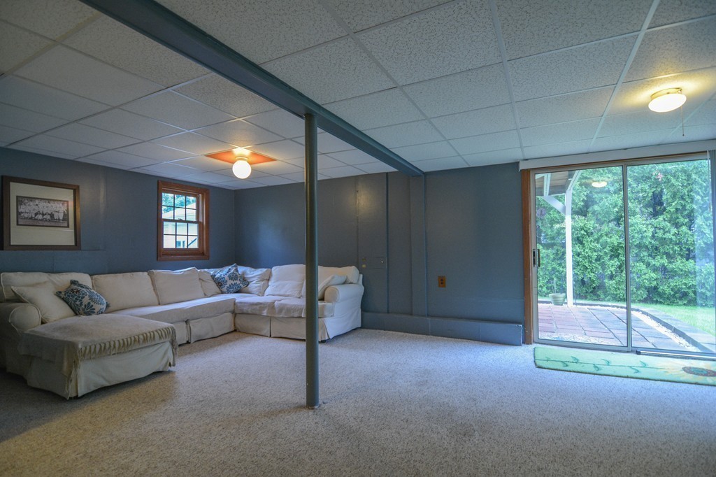27 Thorndike Road North Andover, MA 01845 - Photo 24 of 29 Gallery Image 24