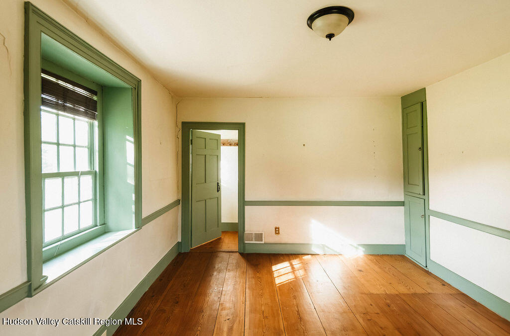 652 Albany Post Road New Paltz, NY 12561 - Photo 19 of 36 a view of an entryway