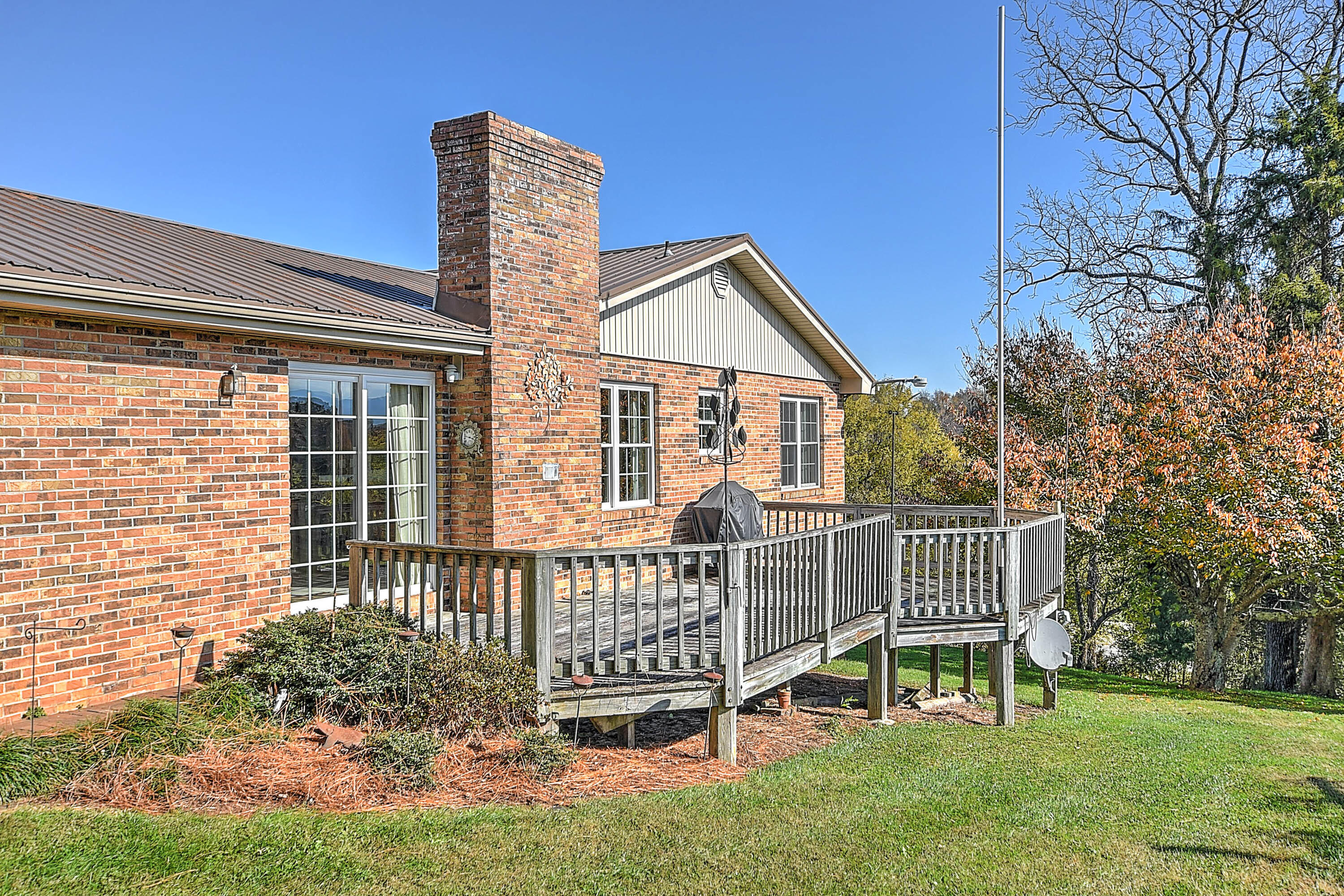 151 White Road Greeneville, TN 37745 - Photo 32 of 36 32