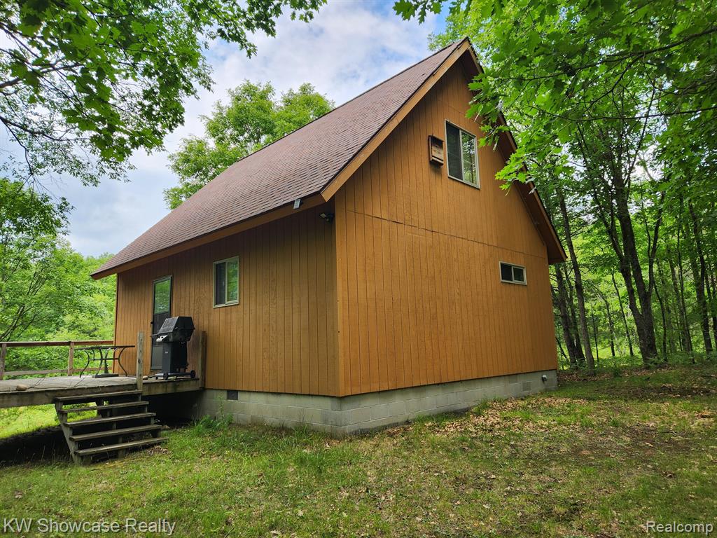 495 47 3/4 Road Cadillac, MI 49601 - Photo 5 of 15