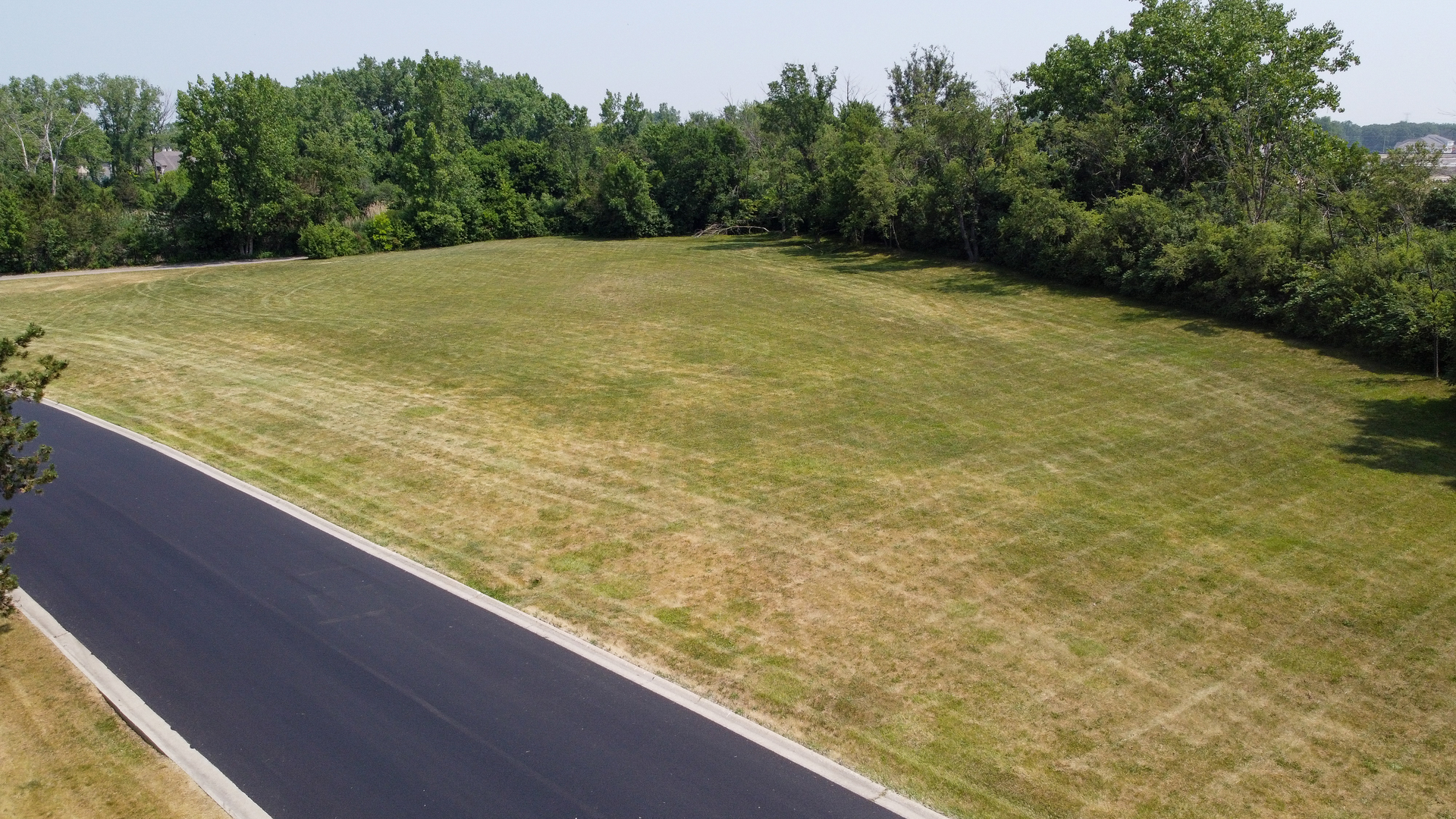 70 Ruffled Feathers Drive Lemont, IL 60439 - Photo 8 of 11 Gallery Image 8