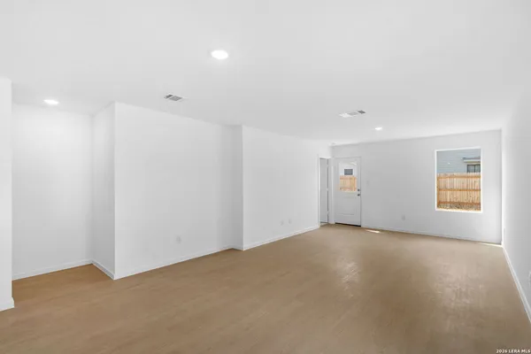 $1,850 | 129 Pastar Falls, Seguin, TX 78155