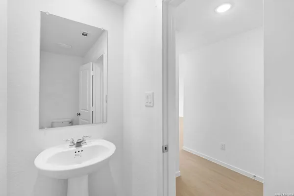 $1,850 | 129 Pastar Falls, Seguin, TX 78155