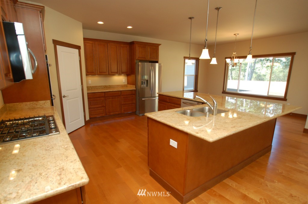 8839 Fox Ridge Lane Southeast Olympia, WA 98513 - Photo 2 of 12 Gallery Image 2