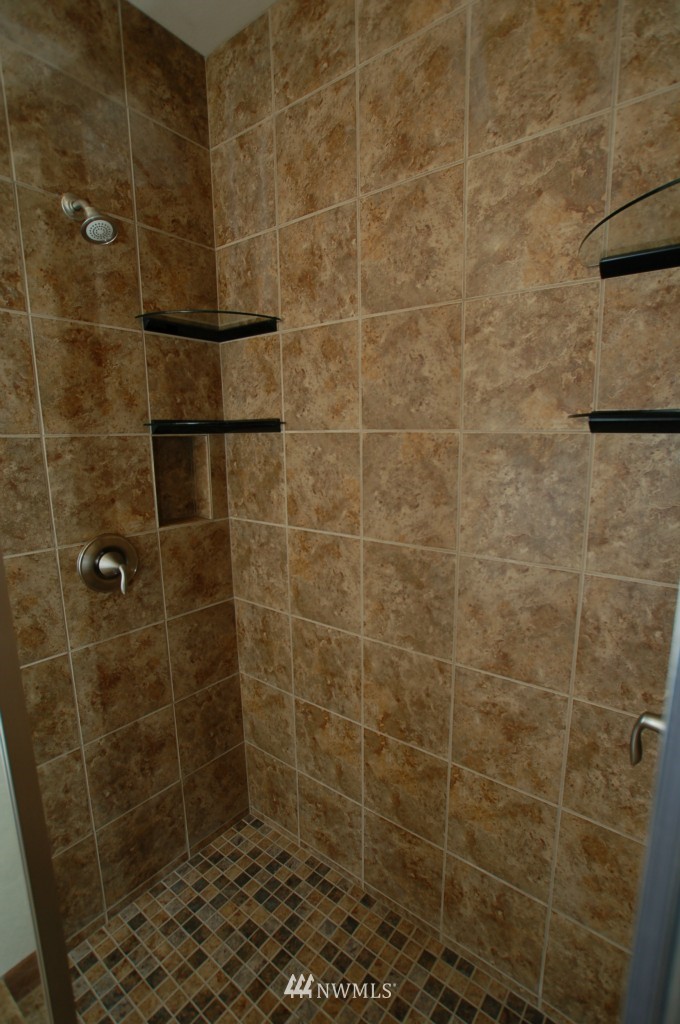 8839 Fox Ridge Lane Southeast Olympia, WA 98513 - Photo 7 of 12 Gallery Image 7