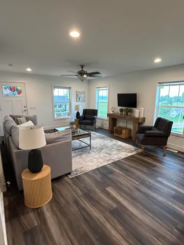 $351,000 | 1111 Darcy Drive, Hillsboro, WI 54634