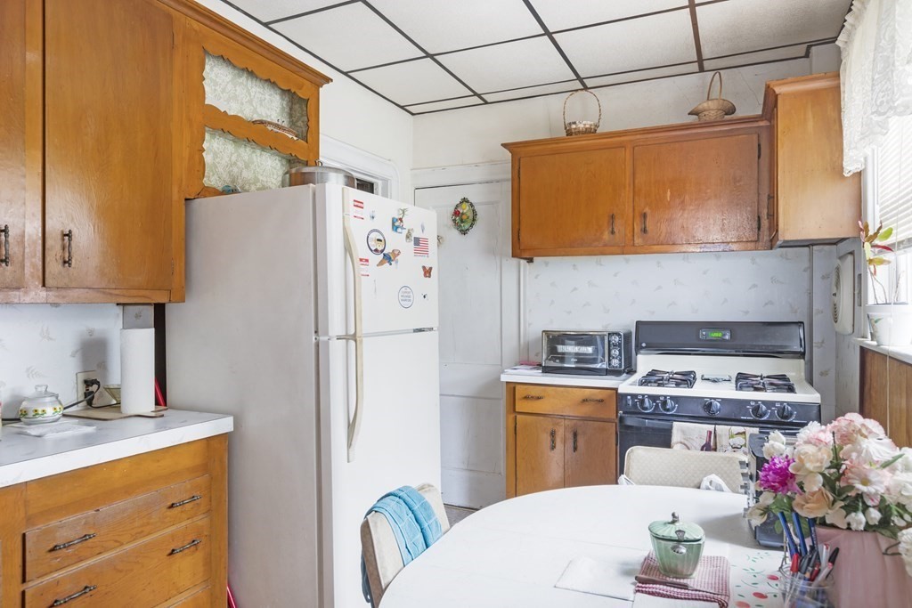 453 Hope Street Fall River, MA 02721 - Photo 11 of 32 Gallery Image 11