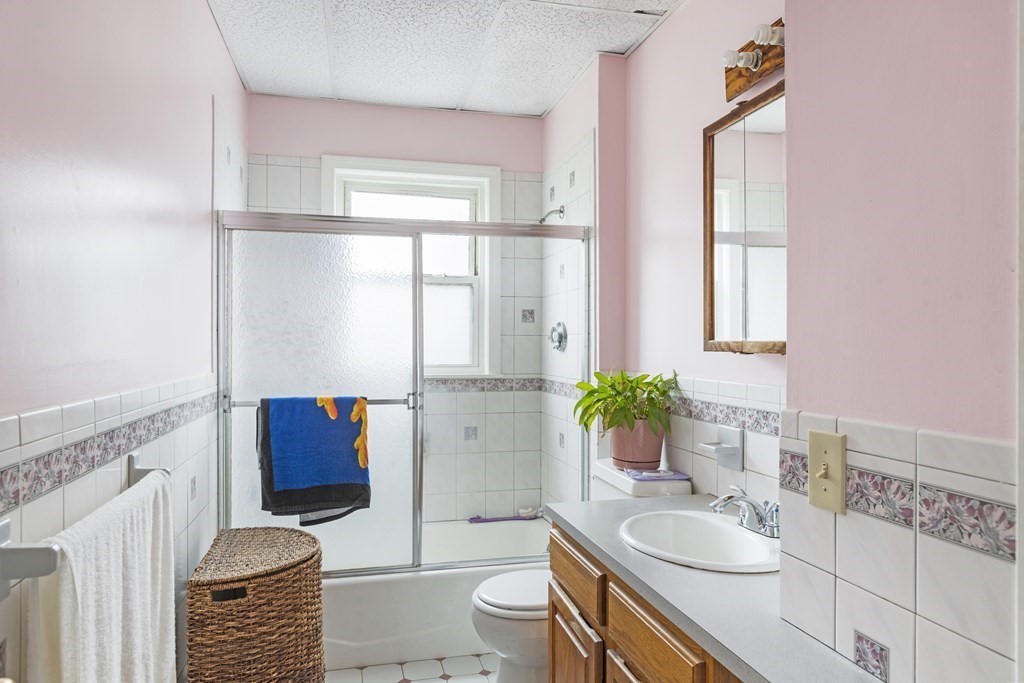 453 Hope Street Fall River, MA 02721 - Photo 12 of 32 Gallery Image 12