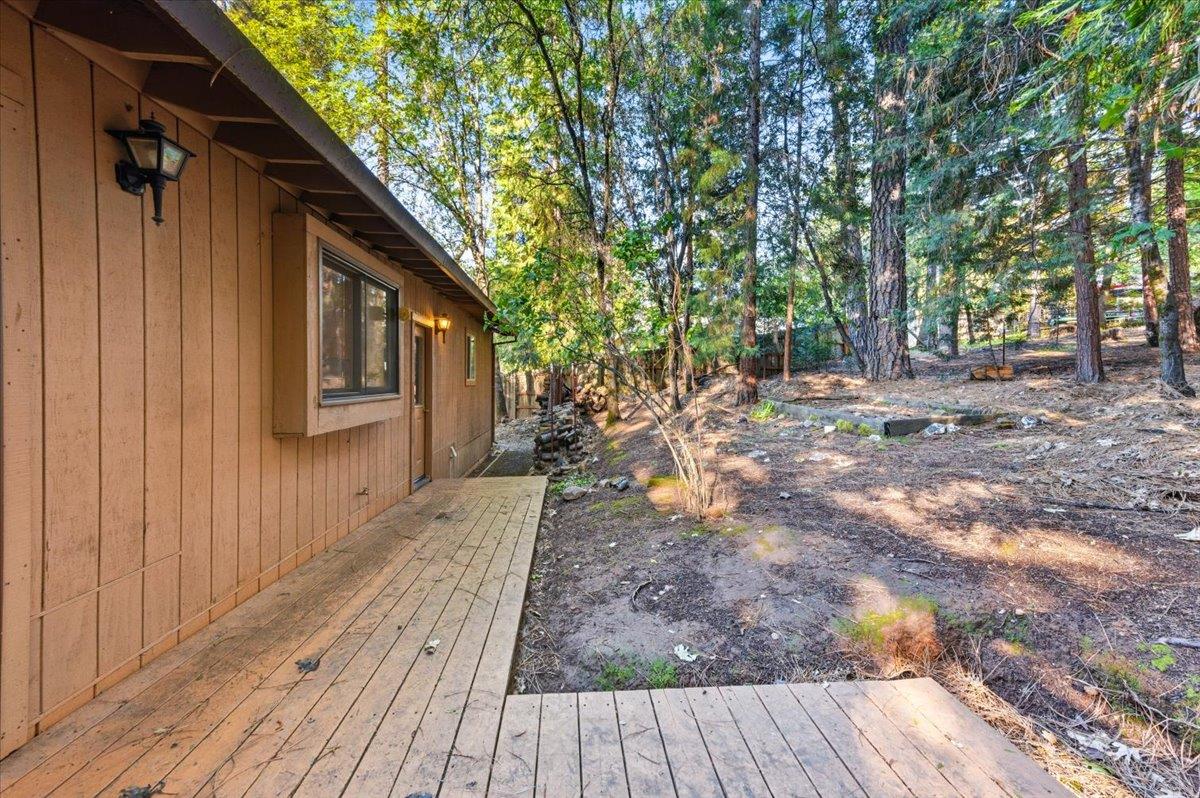 11521 Ragan Way Grass Valley, CA 95949 - Photo 28 of 37
