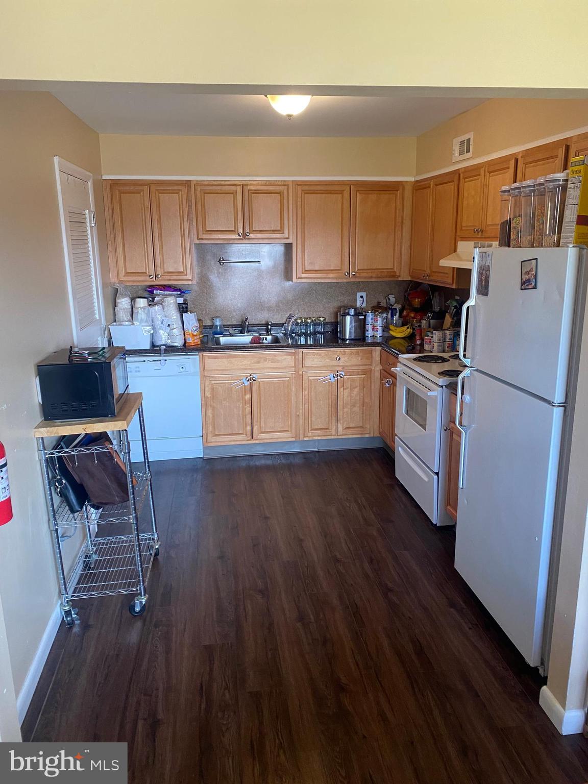 129 Chaucer Road Mount Laurel, NJ 08054 - Photo 5 of 7 Gallery Image 5